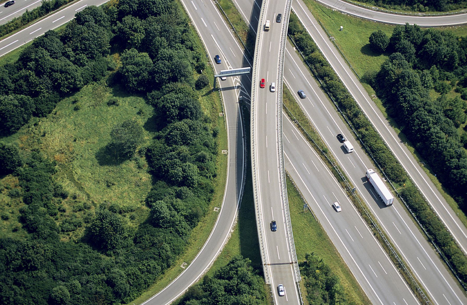 Aerial view of a freeway intersection. 